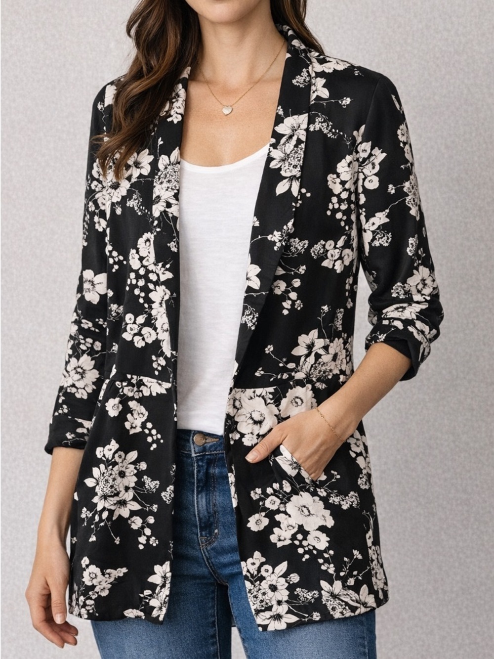 ASTR Black White Floral Blazer Lightweight Open Front Jacket Size Small Feminine